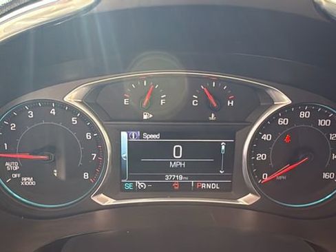 Used 2017 Chevrolet Malibu LT w/ Leather Package image 17