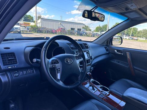 Used 2013 Toyota Highlander Limited FWD image 13
