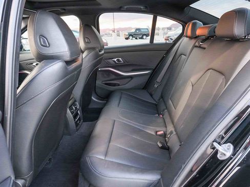 Used 2025 BMW 330i Sedan w/ Convenience Package RWD image 18