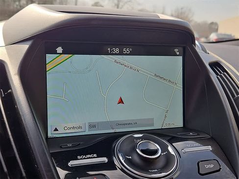 Used 2017 Ford Escape Titanium image 17