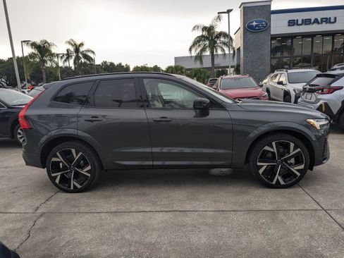 New 2026 Volvo XC60 T8 Ultra image 3