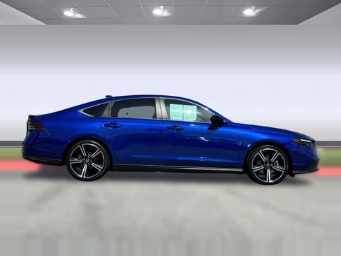Used 2024 Honda Accord Sport image 8