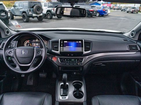 Used 2018 Honda Pilot EX-L image 16