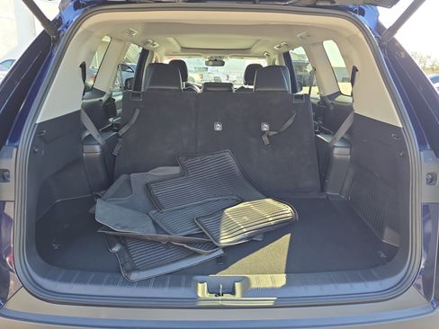 Certified 2024 Toyota Grand Highlander XLE image 9