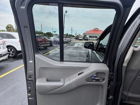 Used 2016 Nissan Frontier SV w/ SV Value Truck Package RWD image 20