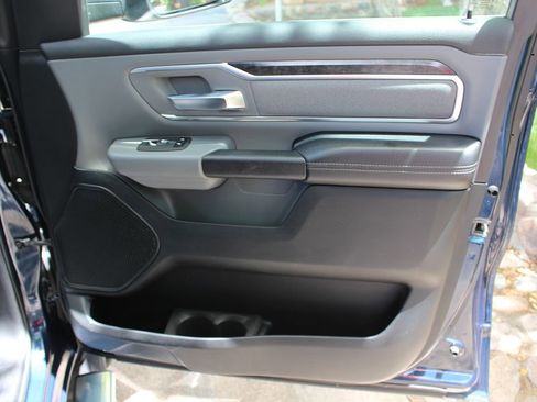 Used 2019 RAM 1500 Big Horn AWD/4WD image 17