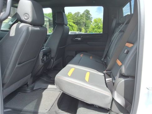 Certified 2026 GMC Sierra 2500 AT4 w/ AT4 Premium Plus Package AWD/4WD image 11