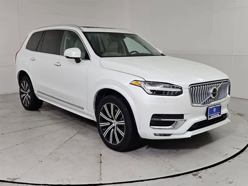 Used 2022 Volvo XC90 T6 Inscription w/ Advanced Package image 8