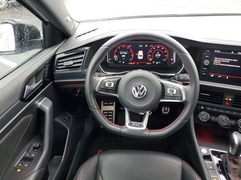 Used 2021 Volkswagen Jetta GLI Autobahn image 10
