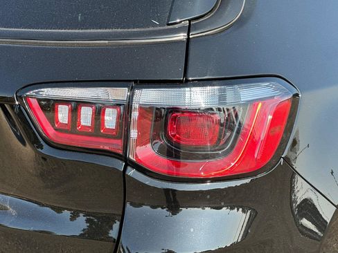 New 2026 Jeep Compass Latitude image 6