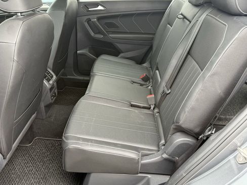 Used 2022 Volkswagen Tiguan SE FWD image 20