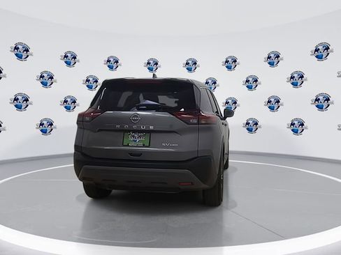 Used 2023 Nissan Rogue SV image 10