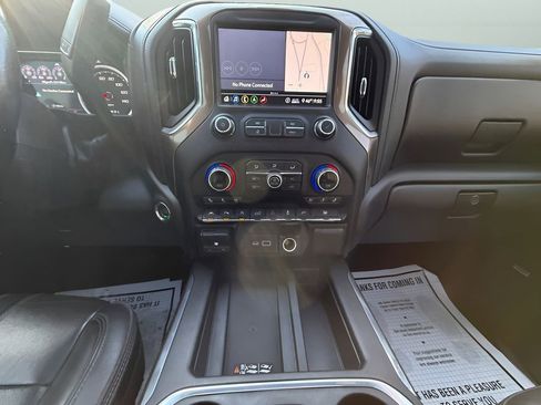 Used 2020 Chevrolet Silverado 1500 High Country w/ Technology Package image 15