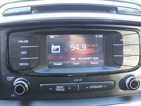 Used 2016 Kia Sorento EX FWD image 20