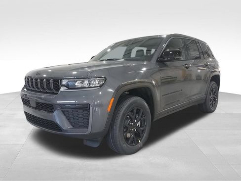 New 2026 Jeep Grand Cherokee Altitude AWD/4WD image 4