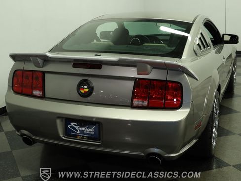 Used 2008 Ford Mustang GT RWD image 10