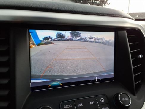 Used 2018 GMC Acadia SLT image 17