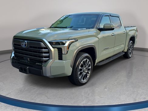 Used 2024 Toyota Tundra Limited w/ Power Package AWD/4WD image 1