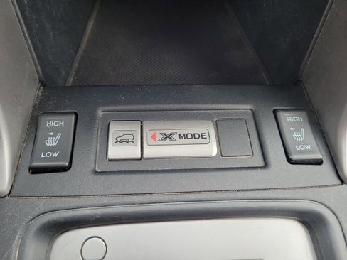 Used 2018 Subaru Forester 2.5i Premium w/ All-Weather Package image 28