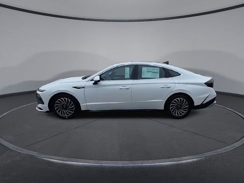 New 2026 Hyundai Sonata Limited FWD image 6