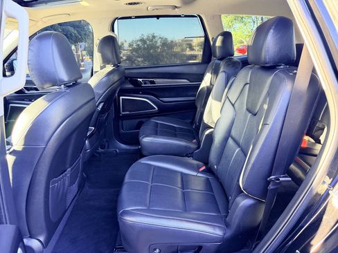 Used 2020 Kia Telluride EX w/ EX Premium Package FWD image 23