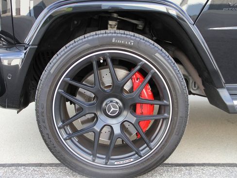 Used 2020 Mercedes-Benz G 63 AMG 4MATIC w/ G Manufaktur Interior Package image 29