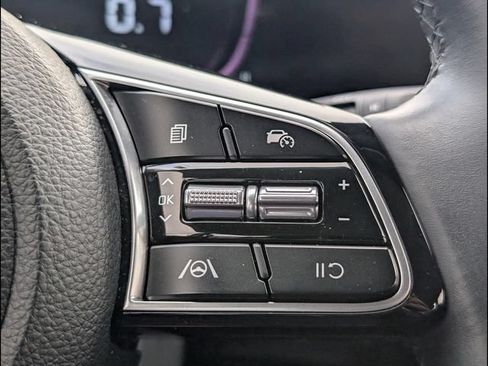 Certified 2025 Kia Seltos S FWD image 16