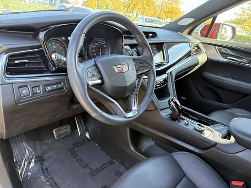 Used 2024 Cadillac XT6 Sport w/ Technology Package image 22