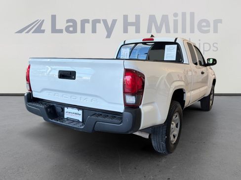 Used 2021 Toyota Tacoma SR RWD image 5