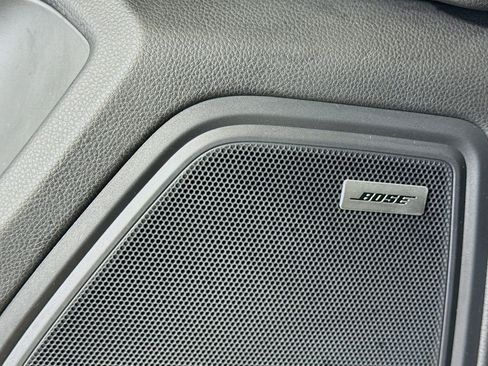 Certified 2023 Porsche Macan Turbo AWD/4WD image 12