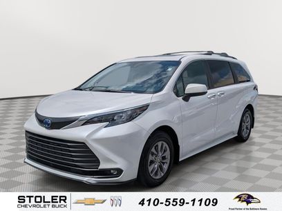 Used 2025 Toyota Sienna XLE