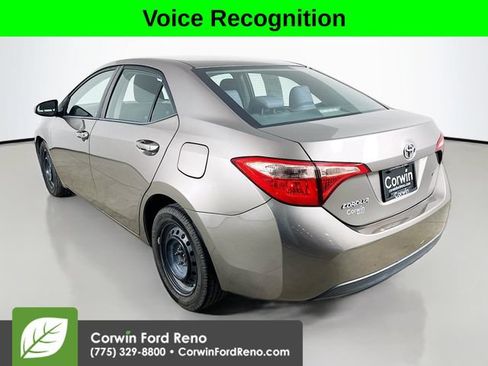 Used 2018 Toyota Corolla LE FWD image 5