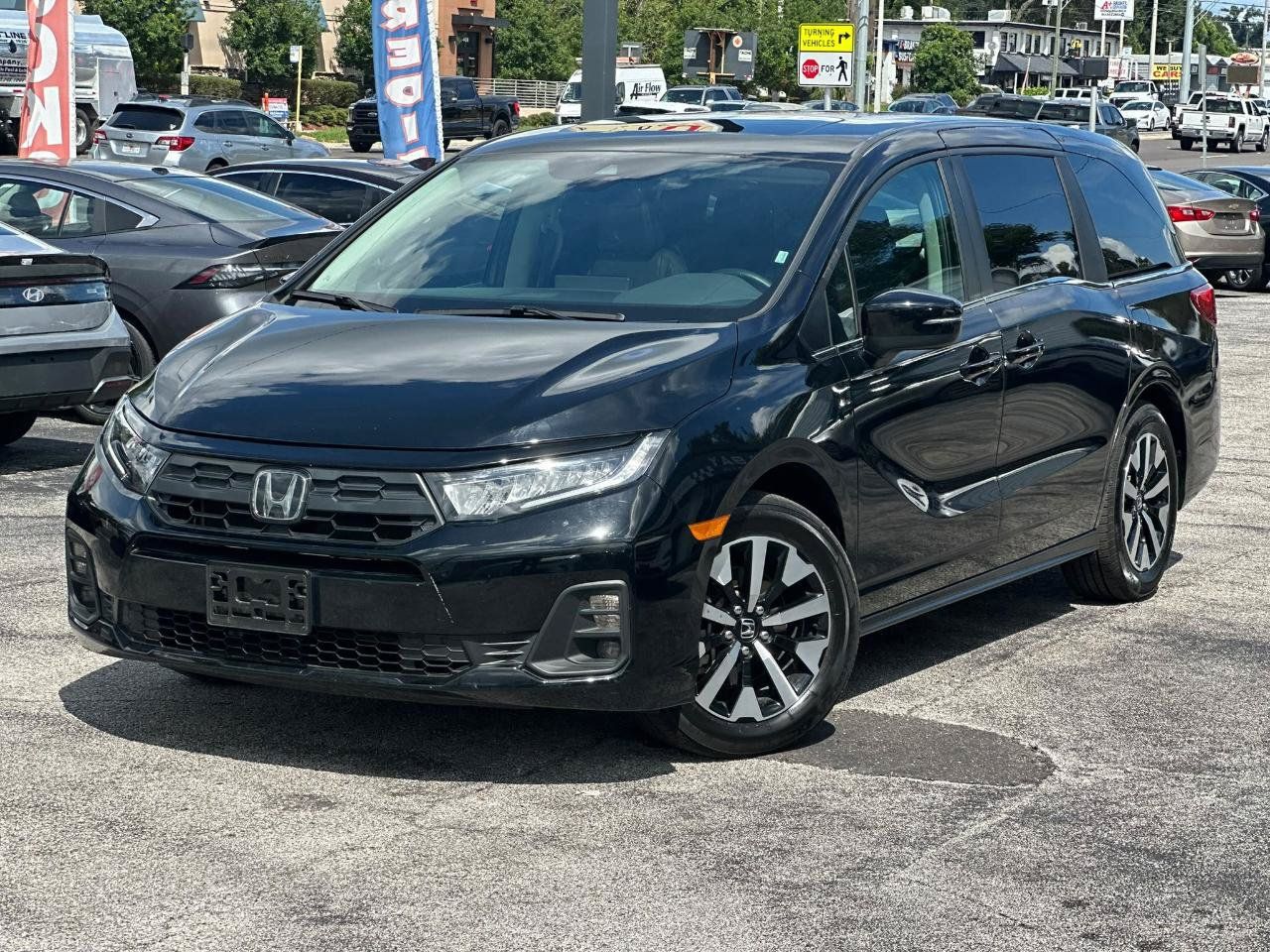 Used 2025 Honda Odyssey EX-L image 1