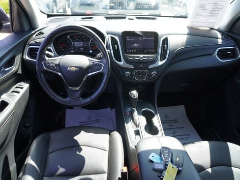 Used 2020 Chevrolet Equinox Premier w/ Premier Redline Edition FWD image 2