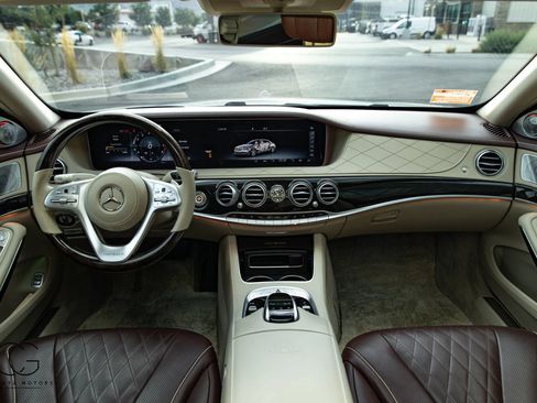 Used 2018 Mercedes-Benz Maybach S 650 image 43