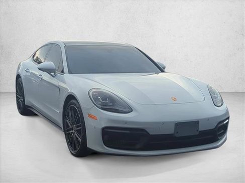 Used 2022 Porsche Panamera 4 w/ Premium Package image 5