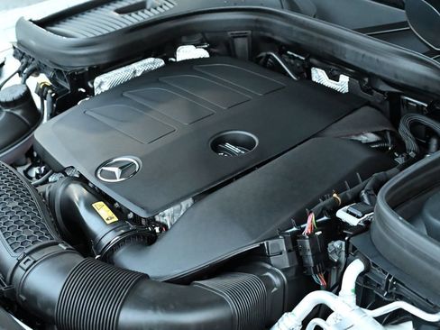 Used 2022 Mercedes-Benz GLC 300 4MATIC image 46