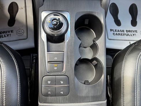 Used 2020 Ford Escape Titanium image 26