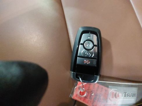 Used 2024 Ford Maverick Lariat image 38