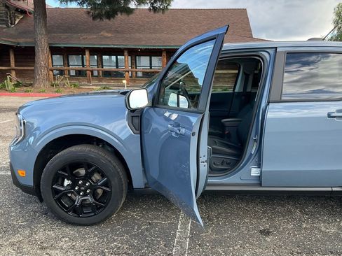 New 2025 Ford Maverick Lariat w/ Black Appearance Package image 49