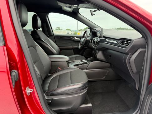 Used 2025 Ford Escape ST-Line Select AWD/4WD image 24
