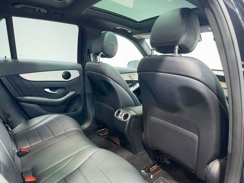 Used 2020 Mercedes-Benz GLC 300 image 15