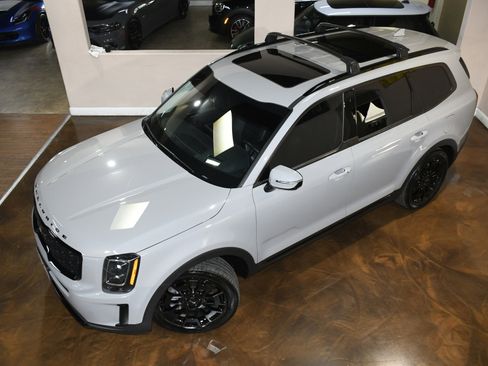 Used 2022 Kia Telluride SX w/ SX Prestige Package image 74