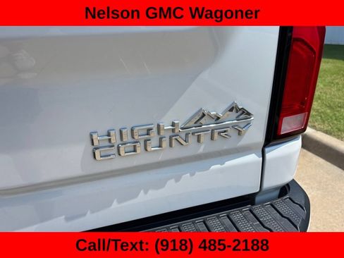 Used 2025 Chevrolet Silverado 3500 High Country w/ High Country Premium Package AWD/4WD image 8