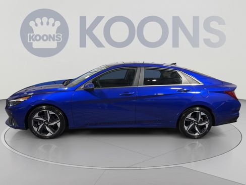 Used 2023 Hyundai Elantra Limited FWD image 2