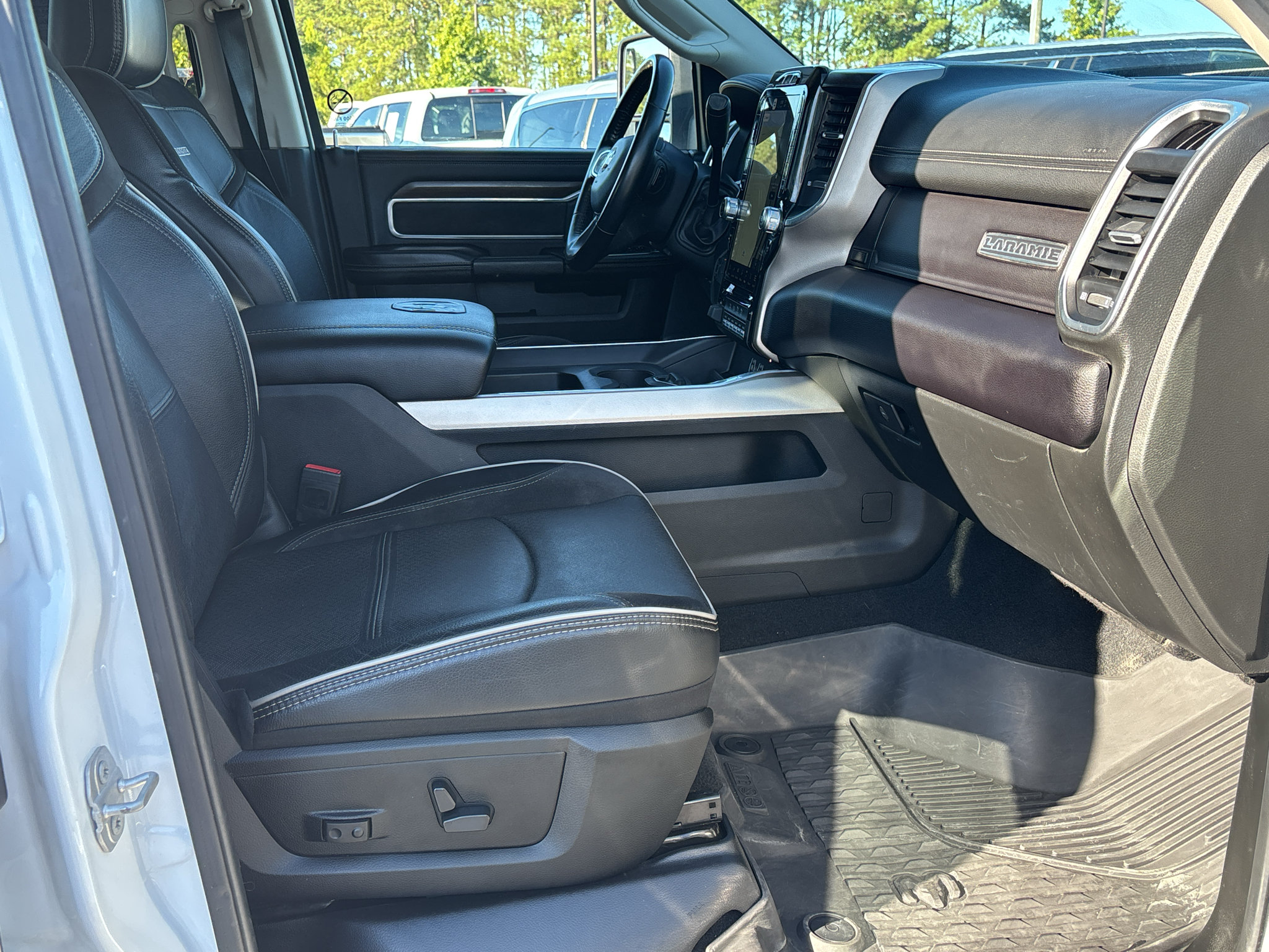 Used 2023 RAM 2500 Laramie AWD/4WD image 21