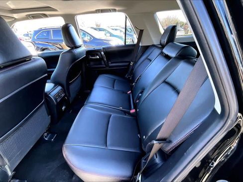 Used 2022 Toyota 4Runner TRD Off-Road Premium image 20