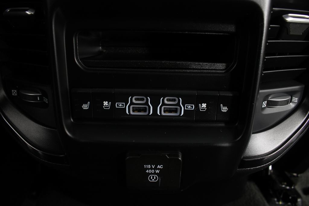 Used 2024 RAM 1500 Limited AWD/4WD image 20