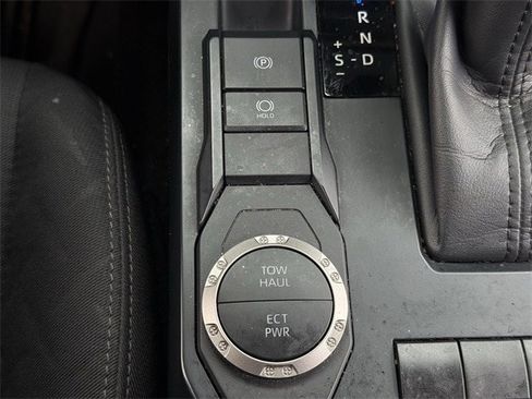 Used 2025 Toyota Tacoma SR5 image 21