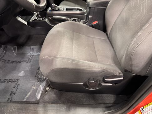 Used 2018 Toyota Tacoma TRD Sport image 19